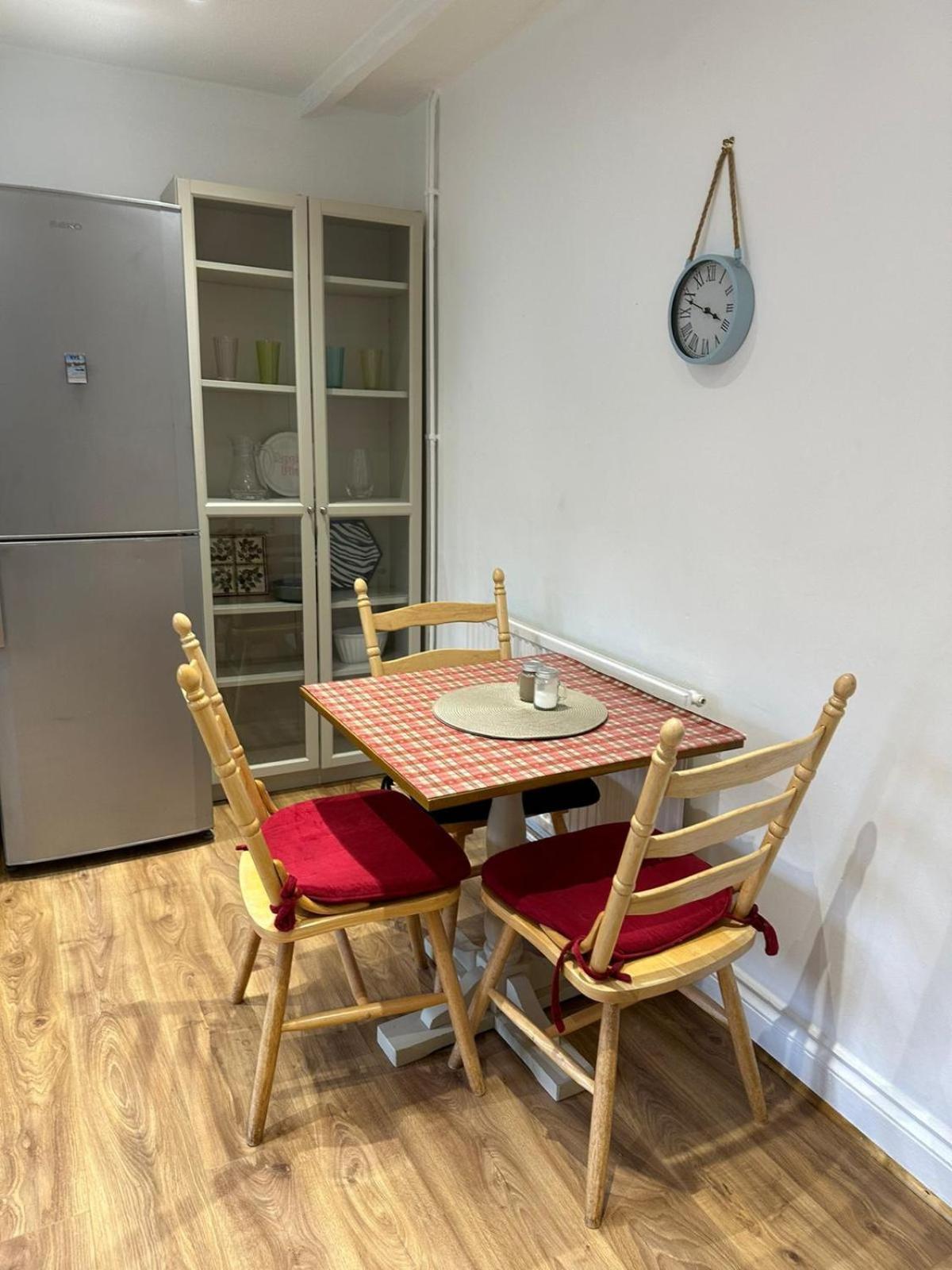 Home From Home Sleeps Seven Hastings Extérieur photo